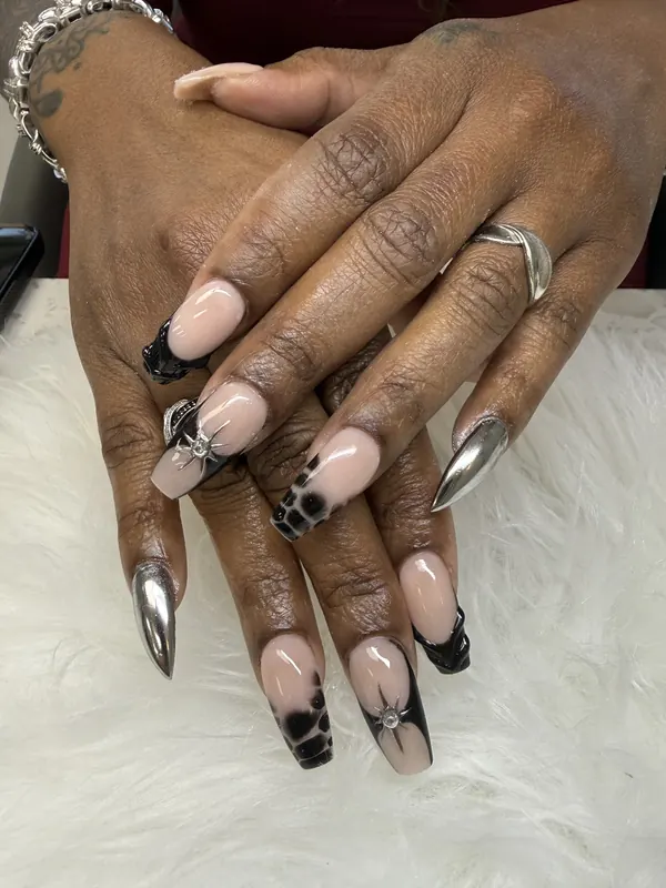 Nail gallery