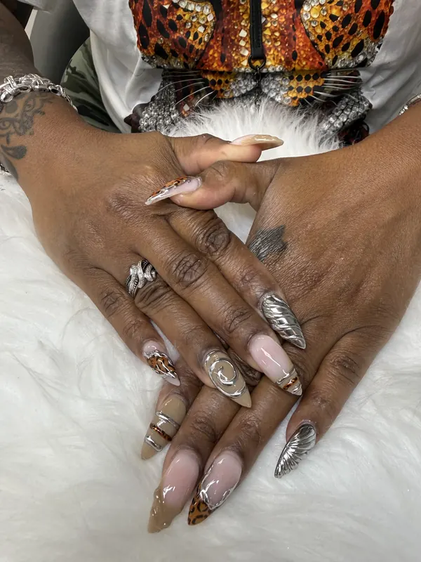 Nail gallery